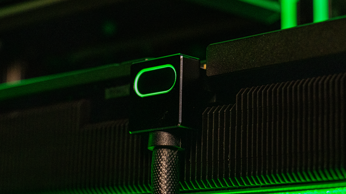 MEEKZ Custom PC - AMD Ryzen 7 9800X3D 32GB 2TB NVME ROG Astral GeForce RTX™ 5080 CS-SE206